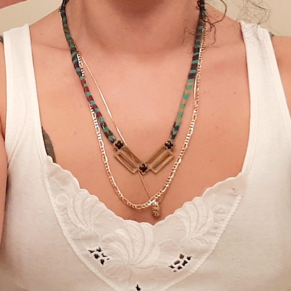 Designer gold and silk necklacw